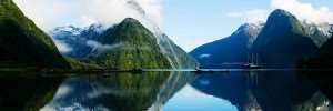 New Zealand Mountains, Lakeside view