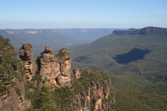 view over rocks blue mountains australia
