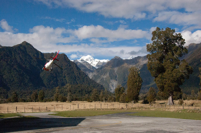 helicopter take off Franz Josef Glacier flight