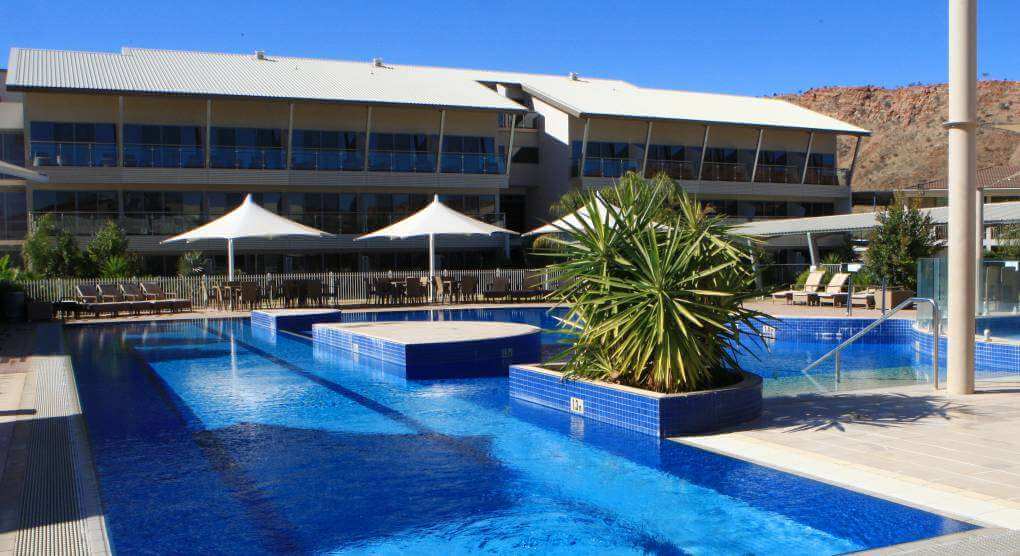 Lasseters hotel pool