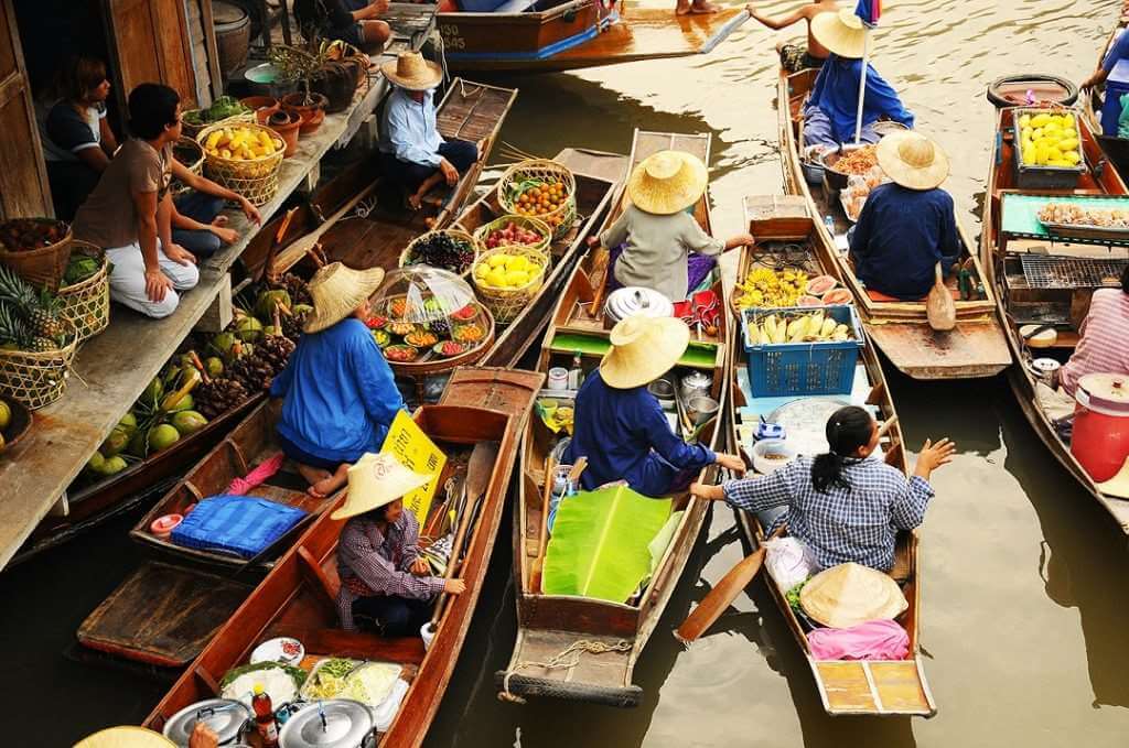 Floating market, Amphawa, Thailand
