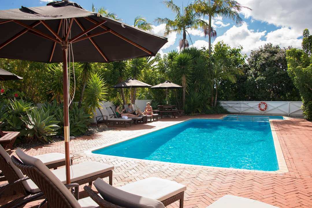 Scenic Hotel Bay of Islands pool