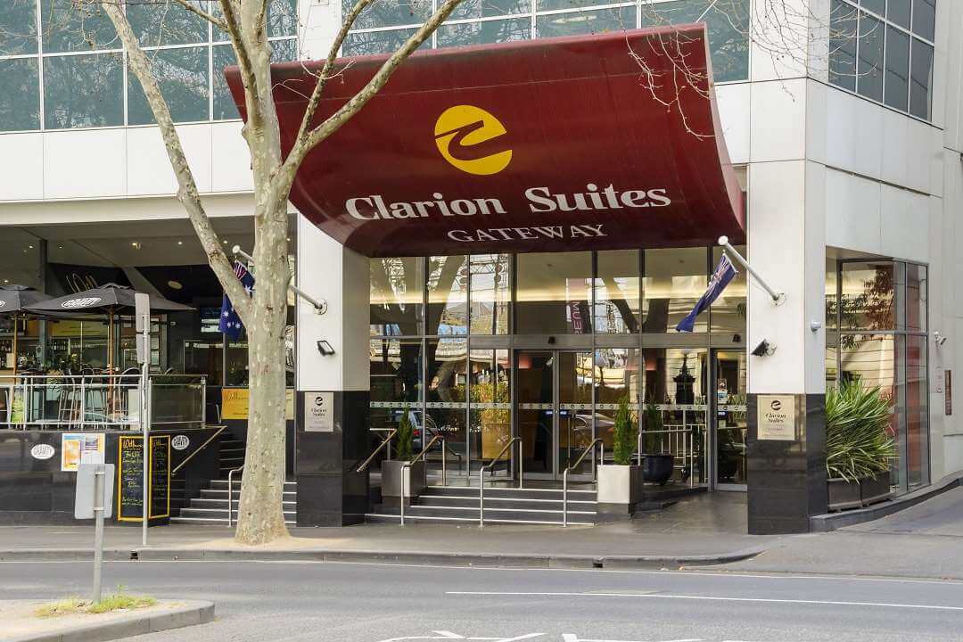 Clarion Suites Melbourne entrance