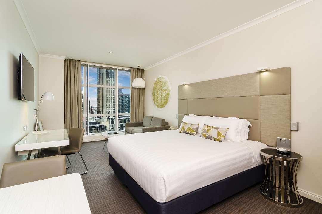 Clarion Suites Melbourne bedroom