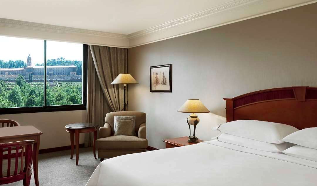 Sheraton Hotel Pretoria king room