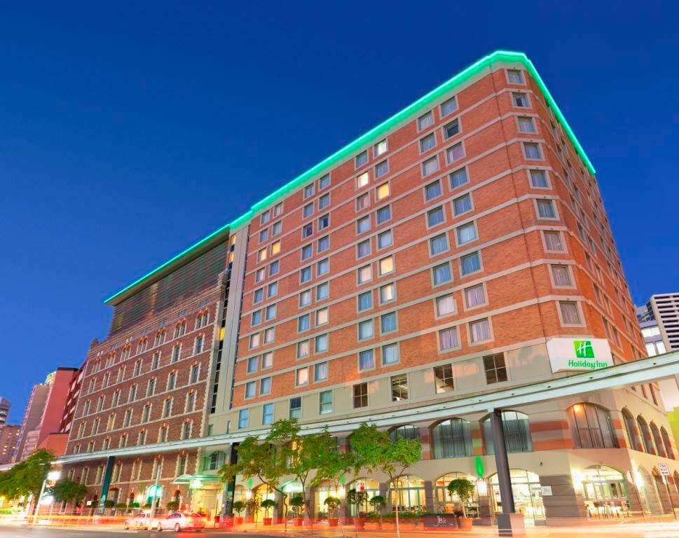 Holiday Inn Darling Harbour Hotel Sydney - Distant Journeys