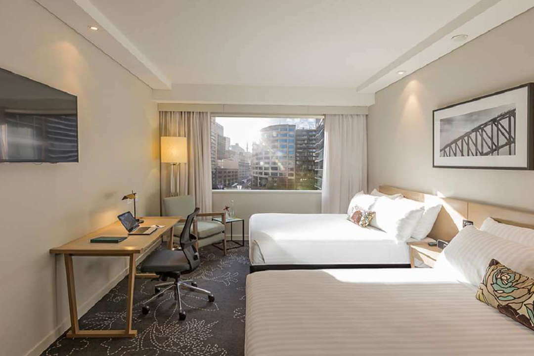 Parkroyal Sydney Darling Harbour twin room