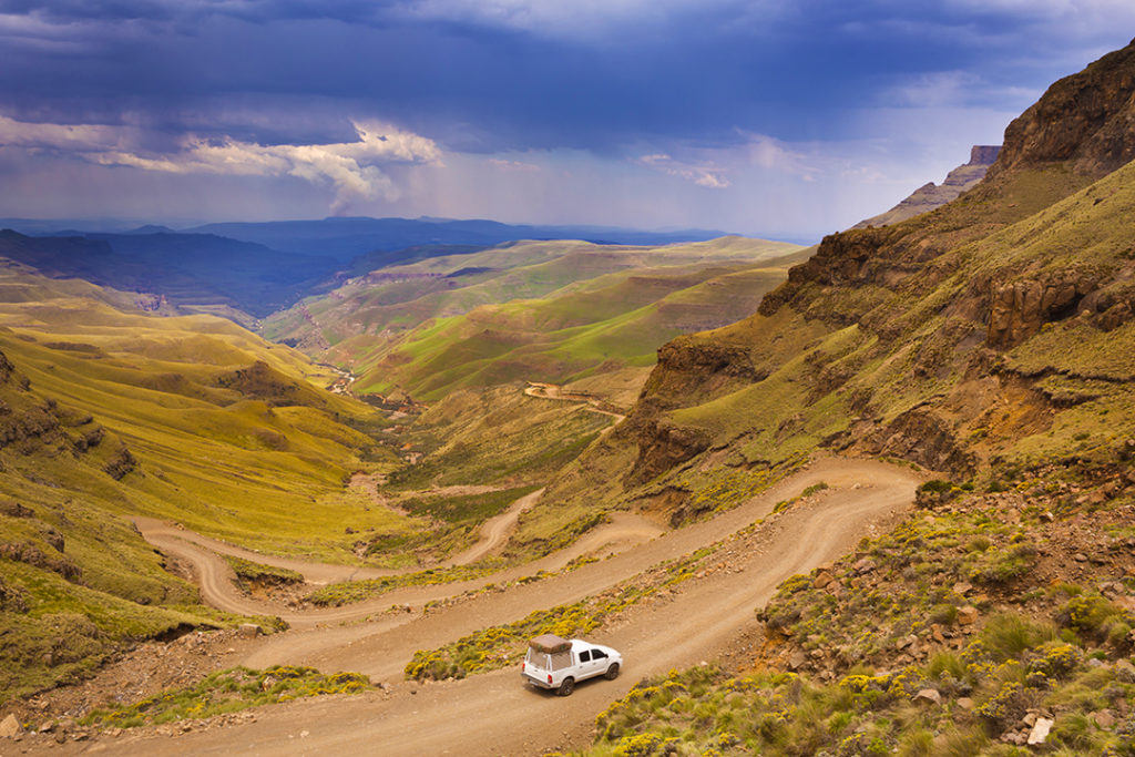 mountain-splendour-day-tour-sani-pass