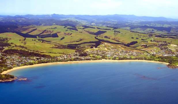 coopers beach new zealand