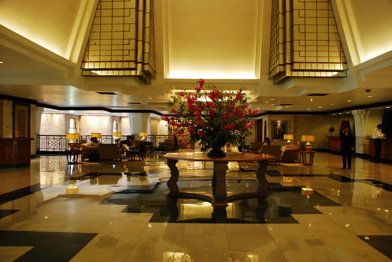 Hyatt Regency 4