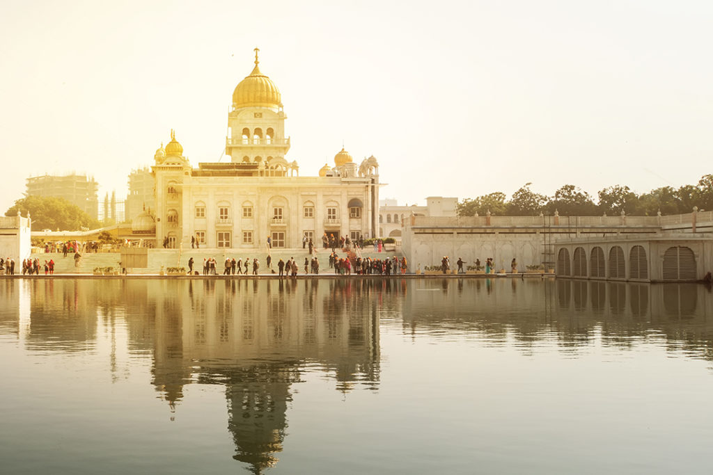 gurdwara-bangla-sahib-delhi-india