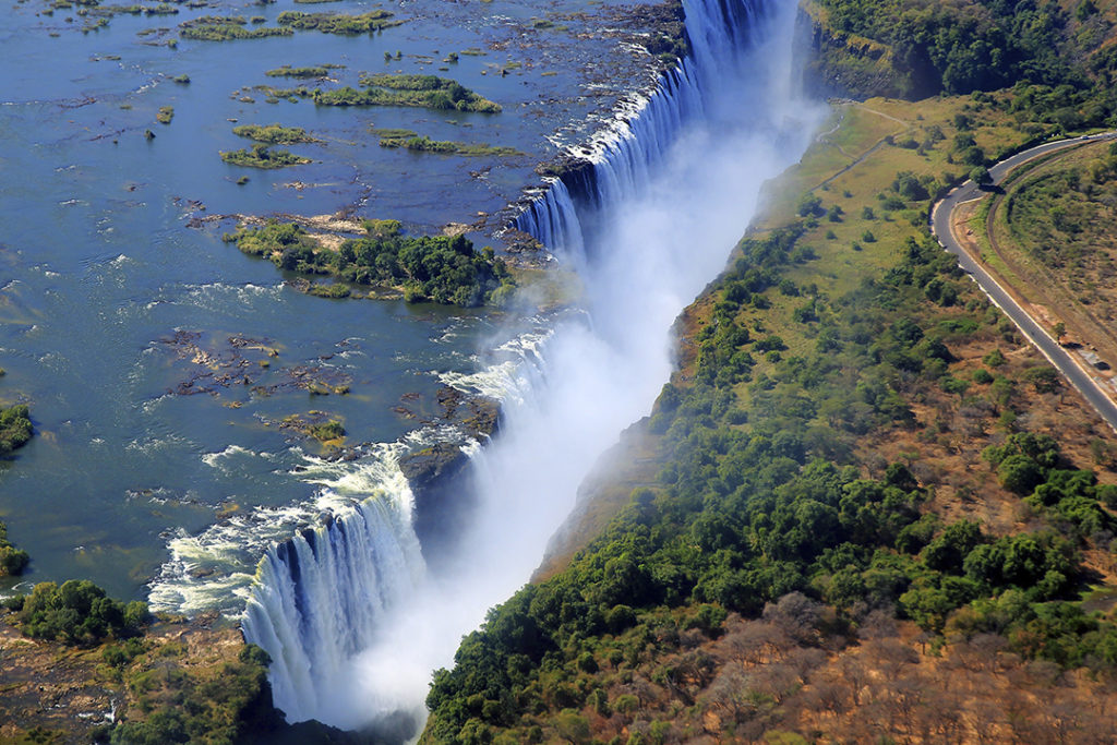 victoria-falls-zambezi-river-south-africa