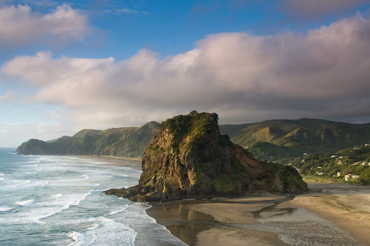 Lion Rock, Piha 