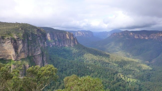 green view blue mountains australia