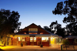 Ayers Rock Outback Pioneer External