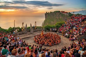 kecak-dance-at-uluwatu-temple