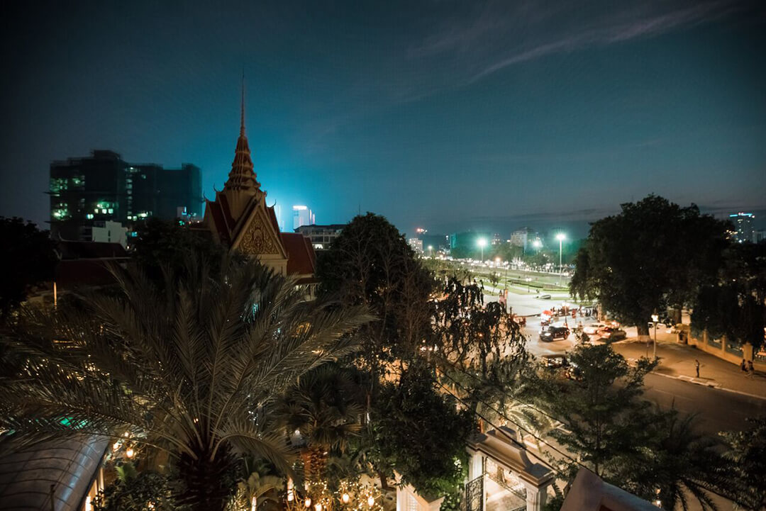 phnom-penh-palace-gate-hotel-skybar