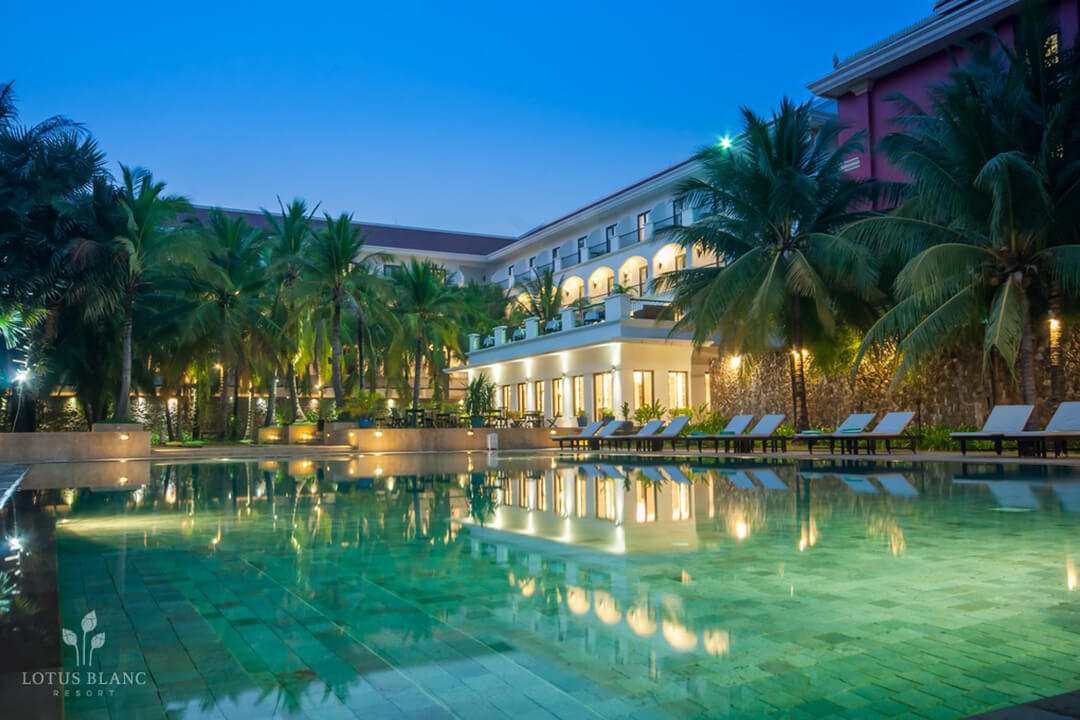 siem-reap-lotus-blanc-resort-pool