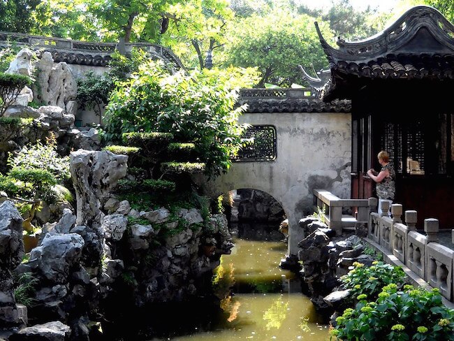 yuyuan botanical garden (yu garden) shanghai