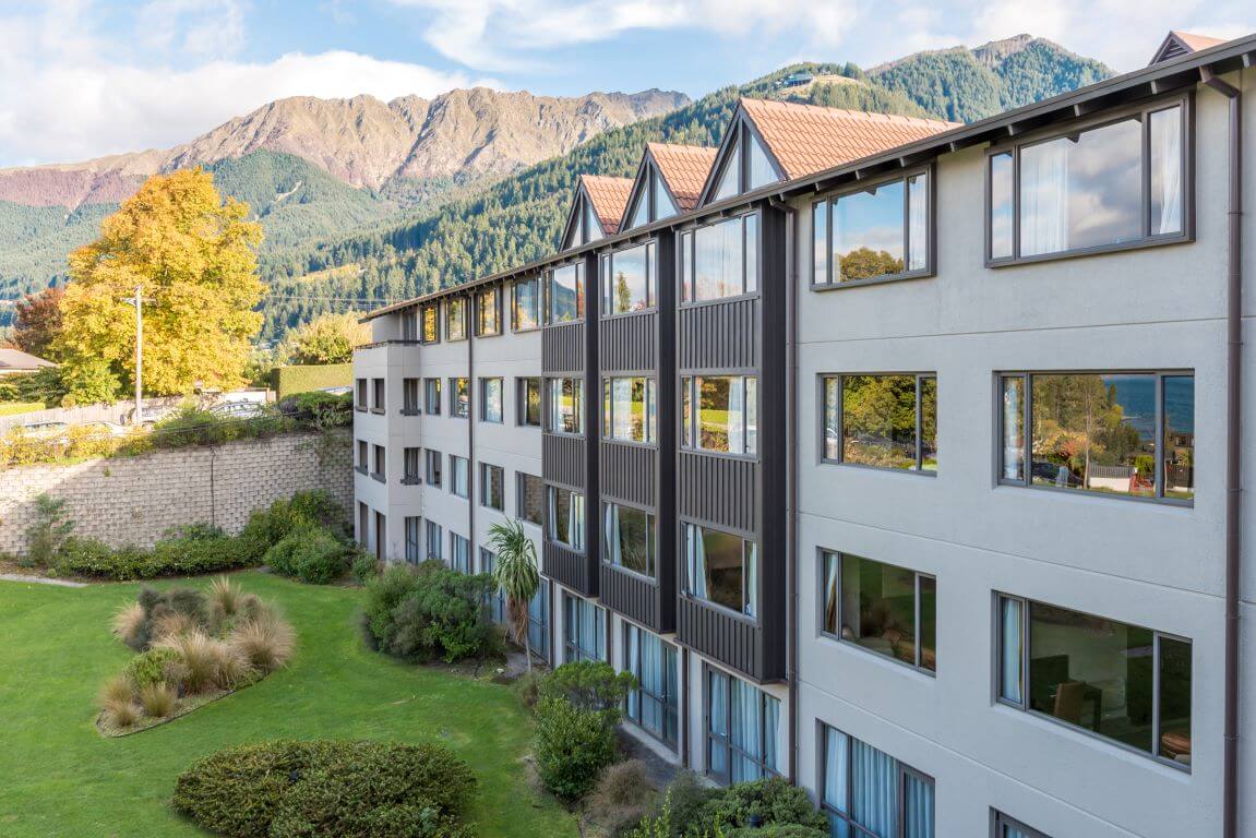 New Zealand_Queenstown_Copthorne Lakefront_Exterior