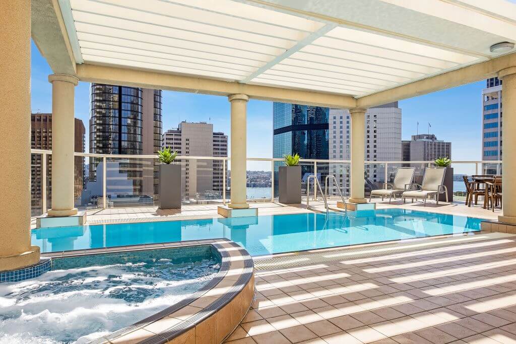 Australia_Sydney_Mantra 2 Bond_Pool