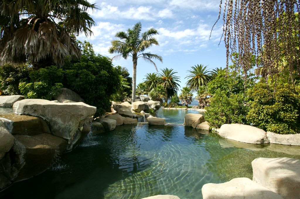 New Zealand_Bay of Islands_Swimming Pool