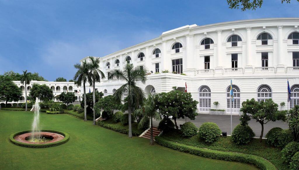 Maidens hotel Delhi, exterior view with garden and fountain