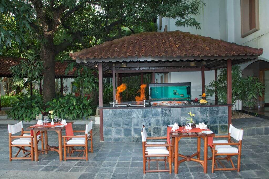 India_Cochin_Trident Cochin_Patio