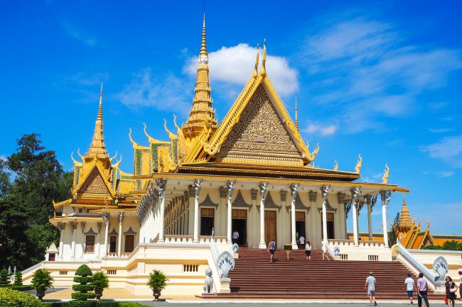 Impressive Royal Palace, Phnom Penh, capital of Cambodia