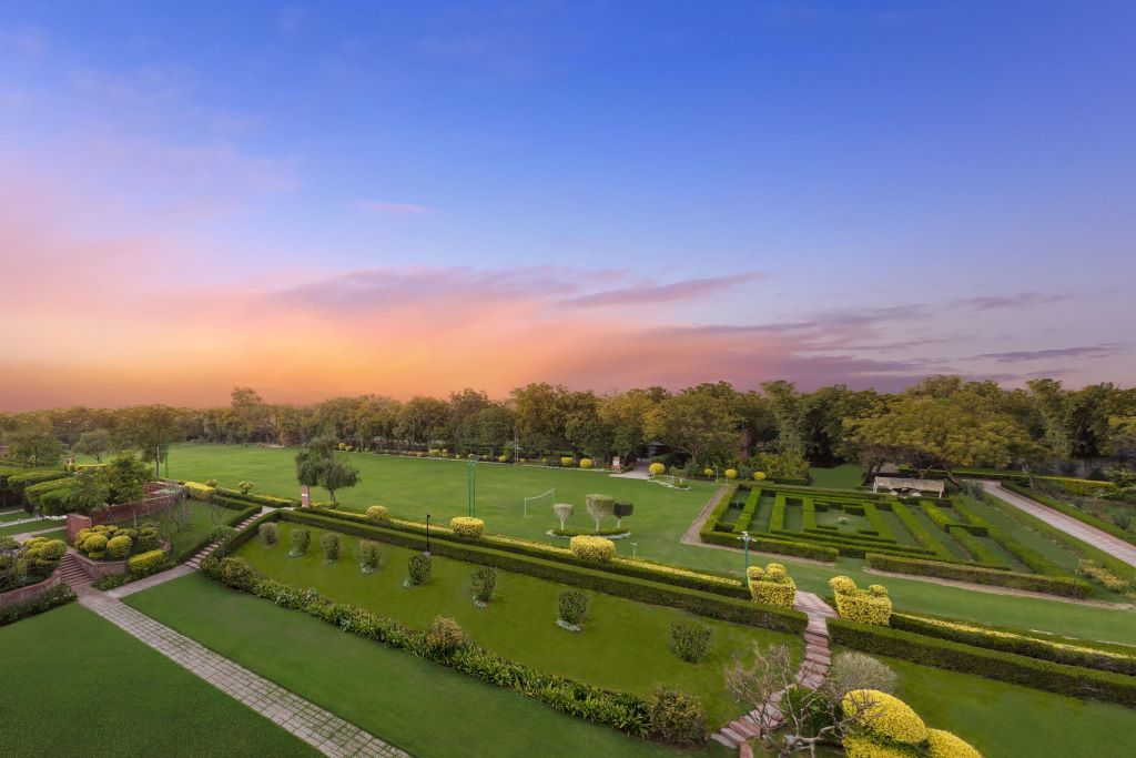 India_Agra_ITC Mughal_Gardens