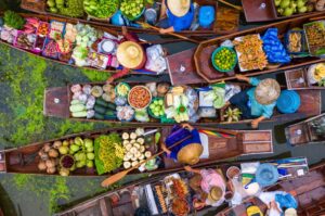 vietnam food market boats