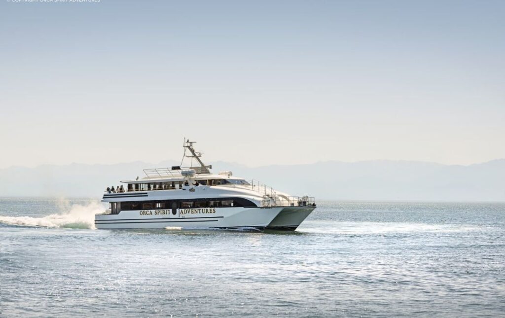 Ocra spirit cruises - covered boat