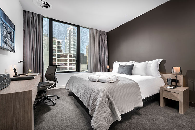 The Melbourne Hotel - guest room