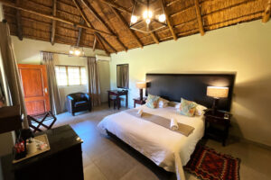 Dinokeng Game Reserve - Mongena Private Game Lodge