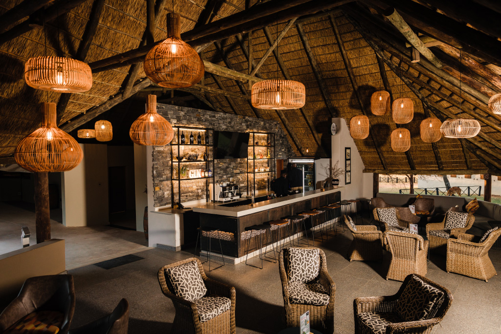 Dinokeng Game Reserve – Mongena Private Game Lodge