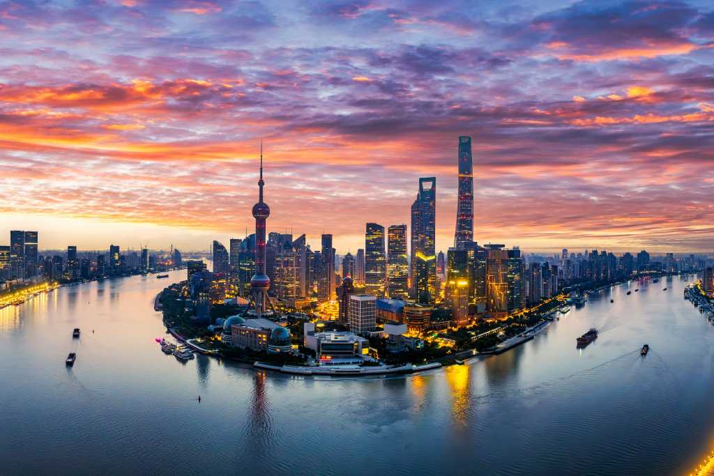 Shanghai, Evening cruise on the Huangpu River