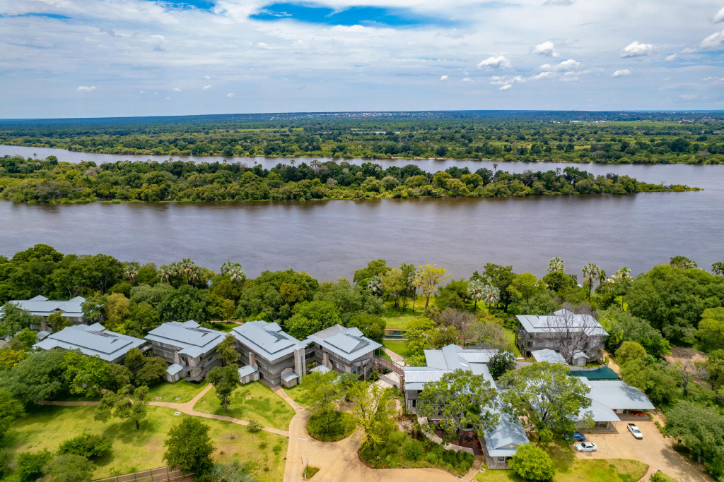 Palm River Hotel, Victoria Falls